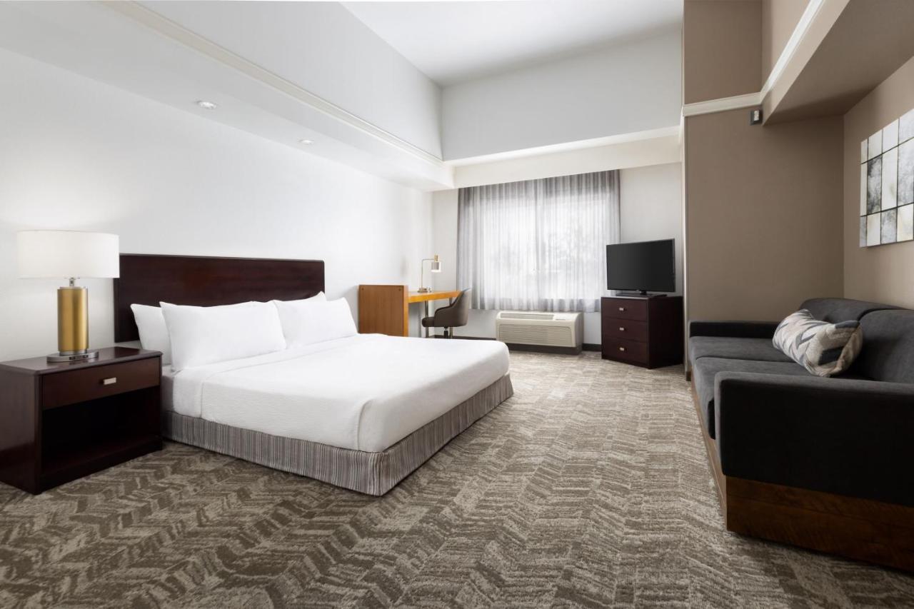 Springhill Suites Fresno Bagian luar foto