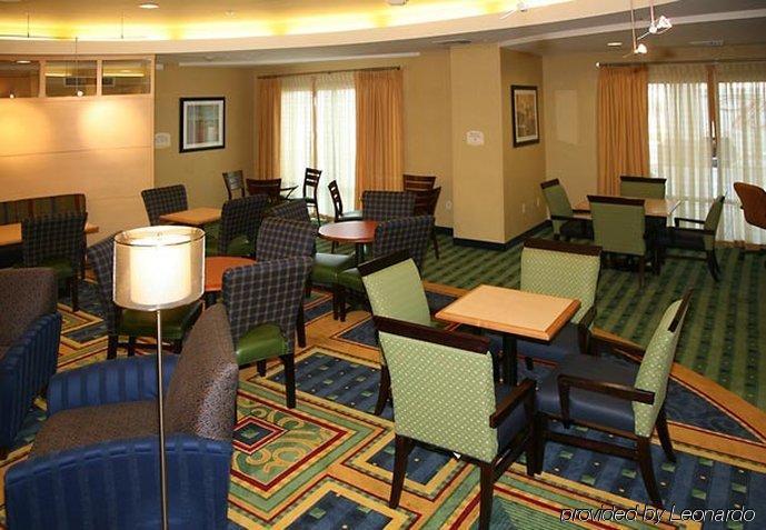 Springhill Suites Fresno Restoran foto