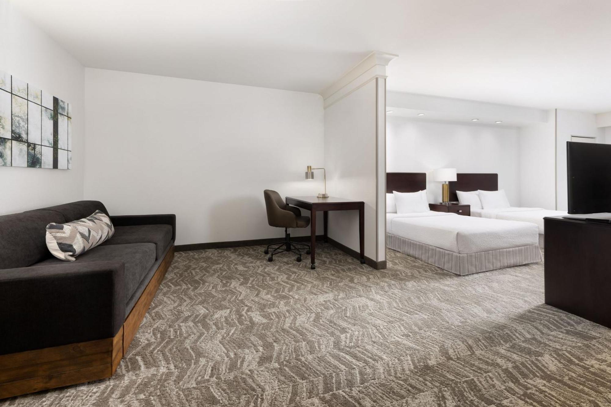 Springhill Suites Fresno Bagian luar foto